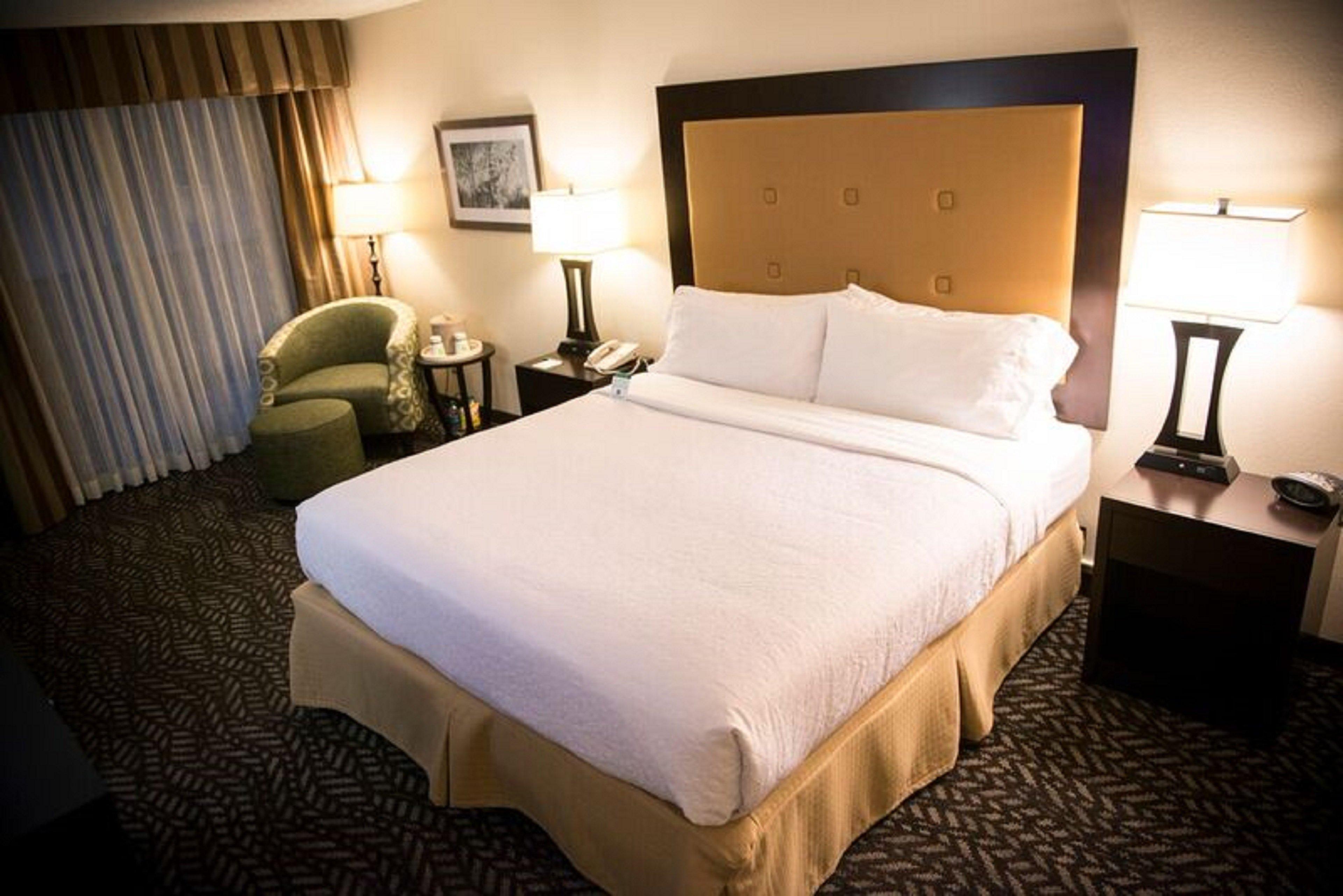 Holiday Inn Little Rock-Airport-Conference Center By Ihg Экстерьер фото