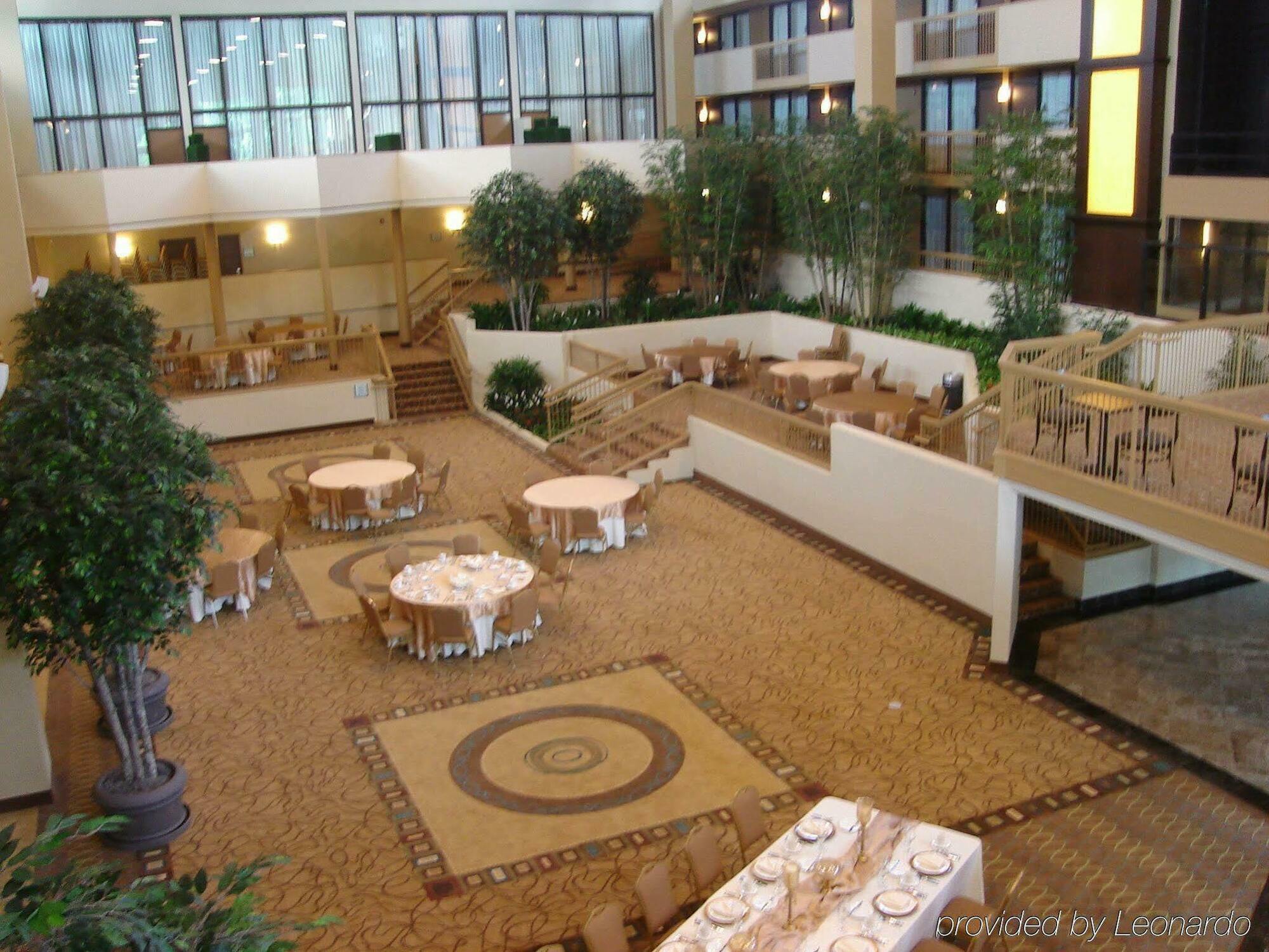 Holiday Inn Little Rock-Airport-Conference Center By Ihg Экстерьер фото